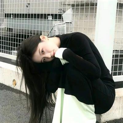 商谍